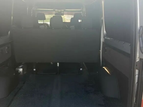 2018 Mercedes-Benz Sprinter, серебристый, 4050000 рублей - вид 19