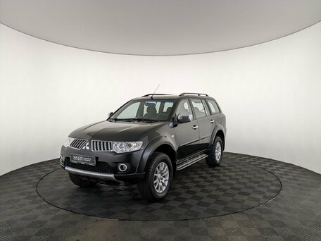 Mitsubishi Pajero Sport II