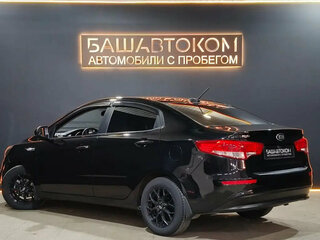 2017 Kia Rio III Рестайлинг, чёрный, 1070000 рублей, вид 5