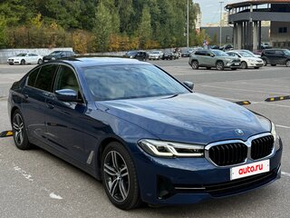 2020 BMW 5 серии 530i xDrive VII (G30/G31/G38) Рестайлинг, синий, 3999990 рублей, вид 2