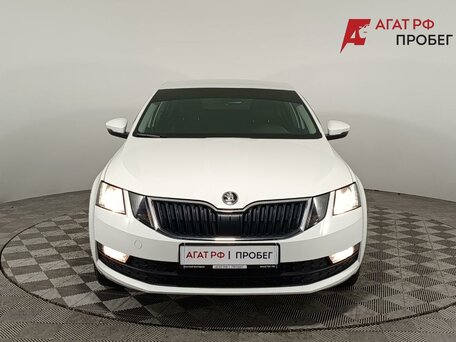 2019 Skoda Octavia III (A7) Рестайлинг, белый, 1760000 рублей, вид 2