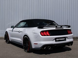 2019 Ford Mustang VI Рестайлинг, белый, 2969000 рублей, вид 2