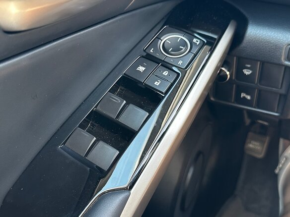 2018 Lexus IS 300 III Рестайлинг, белый, 3750000 рублей - вид 35