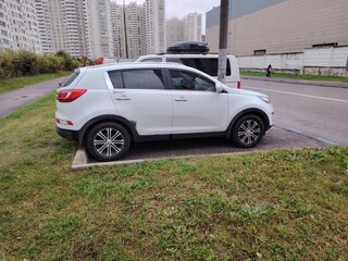 2013 Kia Sportage III, белый, 1300000 рублей, вид 2