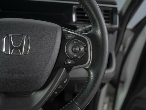 2016 Honda Stepwgn Spada V, белый - вид 14