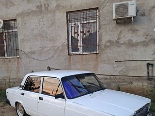2003 Lada (ВАЗ) 2107, белый, 190000 рублей, вид 3