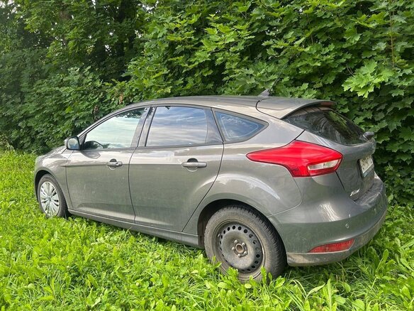 2018 Ford Focus III Рестайлинг, серый - вид 4