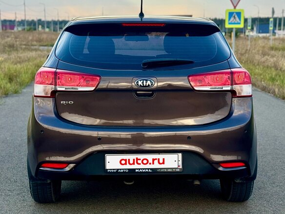 2016 Kia Rio III Рестайлинг, коричневый - вид 4
