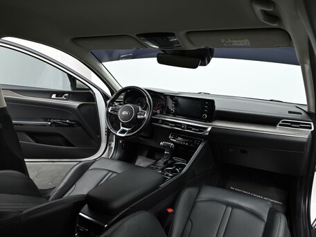 2020 Kia K5 III, белый, 2149000 рублей, вид 5