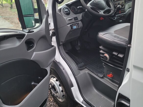 2013 Iveco Daily, белый, 1750000 рублей - вид 6