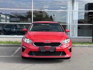 2018 Kia Ceed III, красный, 1300000 рублей, вид 2