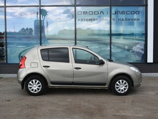 2010 Renault Sandero I, бежевый, 622000 рублей, вид 4