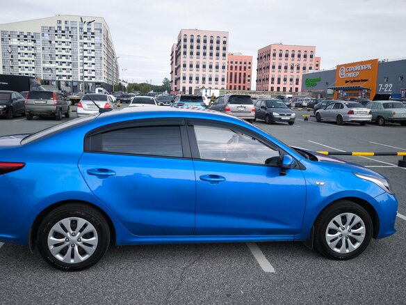 2017 Kia Rio IV, синий, 1300000 рублей - вид 1