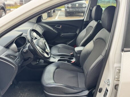 2014 Hyundai ix35 I Рестайлинг, белый, 1215000 рублей, вид 2