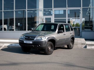 2016 Chevrolet Niva I Рестайлинг, серый, 650000 рублей, вид 1