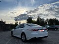 2019 Toyota Camry VIII (XV70), белый, 2600000 рублей - вид 5