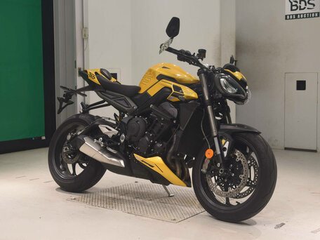 2024 Triumph Street Triple, жёлтый, 1217500 рублей, вид 3
