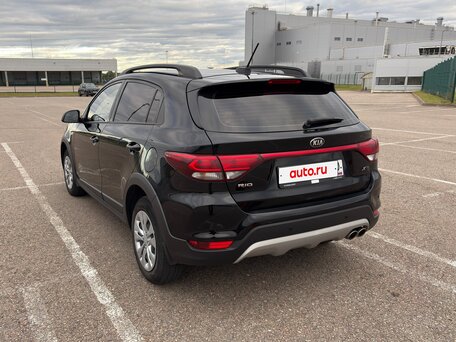 2020 Kia Rio X-Line IV, чёрный, 1550000 рублей, вид 4