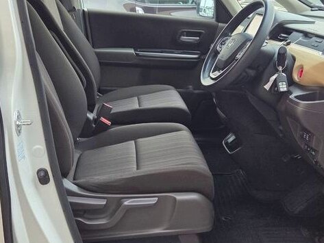 2018 Honda Freed II, белый, 1139000 рублей - вид 8
