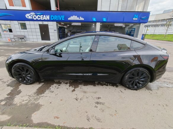 2021 Tesla Model 3 Long Range I, чёрный, 3600000 рублей - вид 3