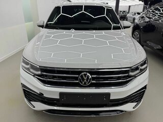 2021 Volkswagen Tiguan II Рестайлинг, белый, 4200000 рублей, вид 1