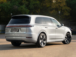 2025 Li Auto (Lixiang) L9 52.3 kWh I Рестайлинг, серый, 9185000 рублей, вид 5