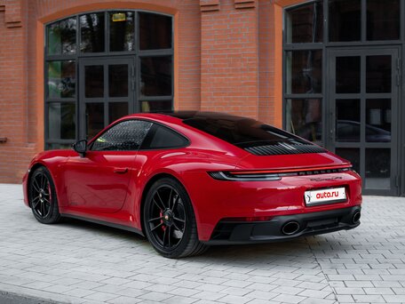 2022 Porsche 911 Carrera 4 GTS VIII (992), красный, 17490000 рублей, вид 2
