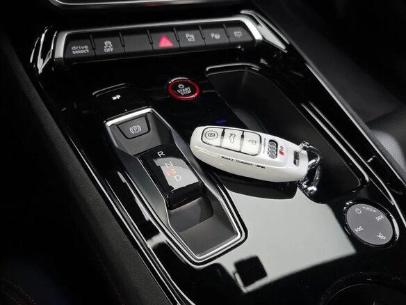 2024 Audi e-tron GT I, серый, 15999666 рублей - вид 13