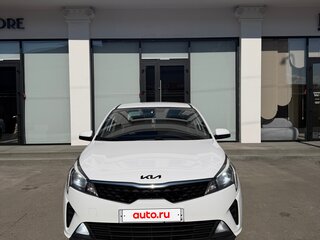 2021 Kia Rio IV Рестайлинг, белый, 1290000 рублей, вид 2