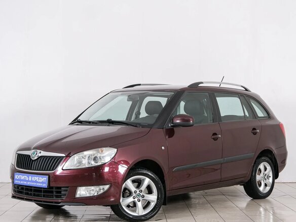 2012 Skoda Fabia II Рестайлинг, красный, 729000 рублей - вид 2