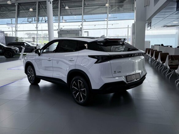 2026 Omoda C5 II, белый, 2629000 рублей - вид 2