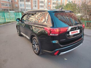 2018 Mitsubishi Outlander III Рестайлинг 2, чёрный, 1985000 рублей, вид 4