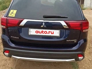 2016 Mitsubishi Outlander III Рестайлинг 2, синий, 1650000 рублей, вид 3