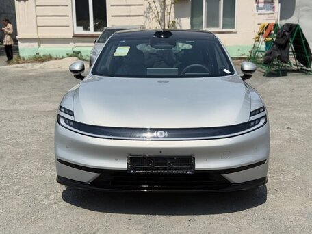 2026 Changan Qiyuan A06 28.39 kWh, серебристый, 2590000 рублей, вид 2