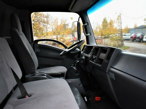 2021 Isuzu Elf (N-series), белый, 2800000 рублей - вид 6