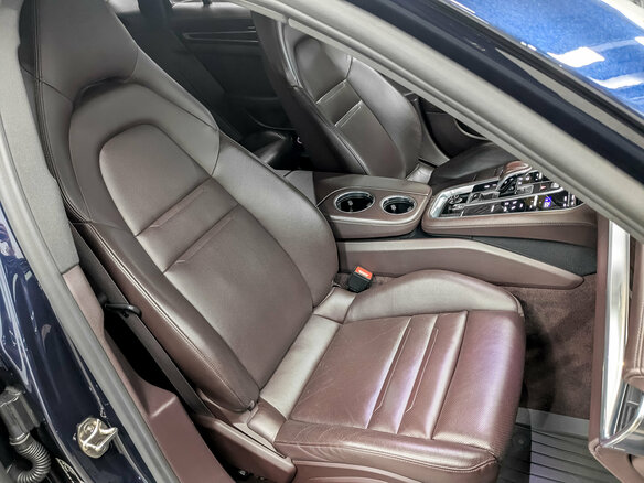 2017 Porsche Panamera 4 E-Hybrid II, синий, 5635000 рублей - вид 23