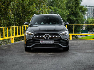 2020 Mercedes-Benz GLA 250 II (H247), чёрный, 3899000 рублей, вид 2
