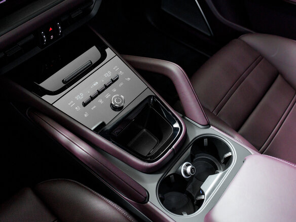 2026 Porsche Cayenne Coupé III Рестайлинг, серый, 24200000 рублей - вид 15