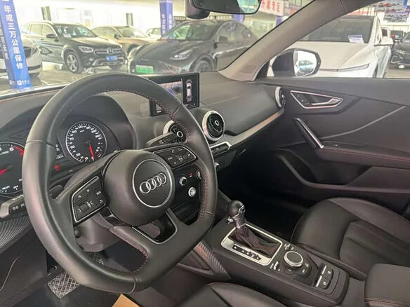 2022 Audi Q2 L 35 TFSI I Рестайлинг, белый, 1520000 рублей - вид 7