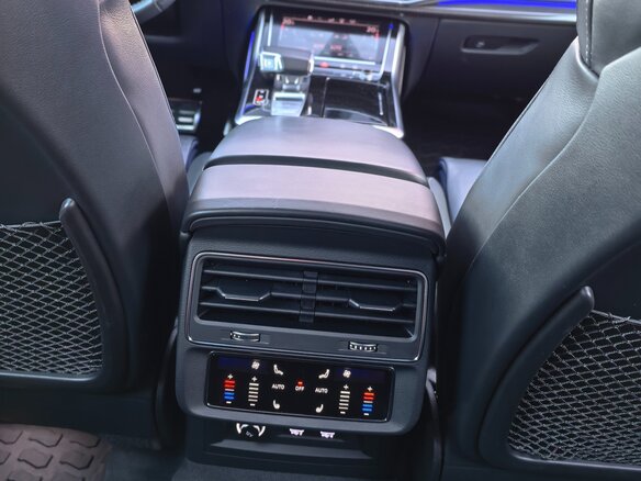 2020 Audi SQ7 I (4M) Рестайлинг, синий - вид 19