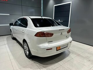 2008 Mitsubishi Lancer X, белый, 520000 рублей, вид 4
