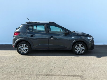 2020 Dacia Sandero Stepway III, серый, 1380000 рублей, вид 3