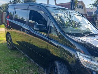 2010 Nissan Serena III (C25), чёрный, 800000 рублей, вид 4