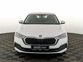 2021 Skoda Octavia IV (A8), белый, 2140000 рублей, вид 2