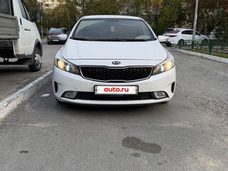 2017 Kia Cerato III Рестайлинг (Classic), белый, 1200000 рублей, вид 1