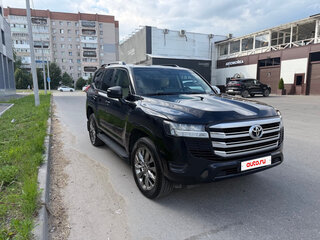 2022 Toyota Land Cruiser 300 Series, чёрный, 9200000 рублей, вид 2