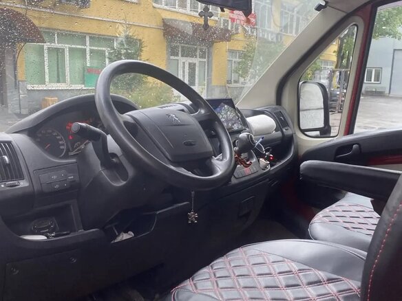 2012 Peugeot Boxer, красный, 1700000 рублей - вид 8