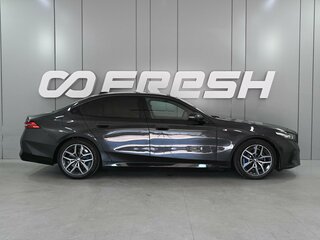 2024 BMW 5 серии 520i VIII (G60/G61/G68), серый, 6799000 рублей, вид 5