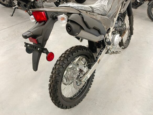 2025 Kawasaki KLX 230, зелёный, 610000 рублей - вид 12