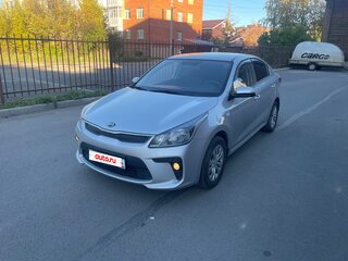 2017 Kia Rio IV, серебристый, 1100000 рублей, вид 1